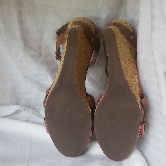 Stacked platform wedge heel sandals - Picture 4 of 8